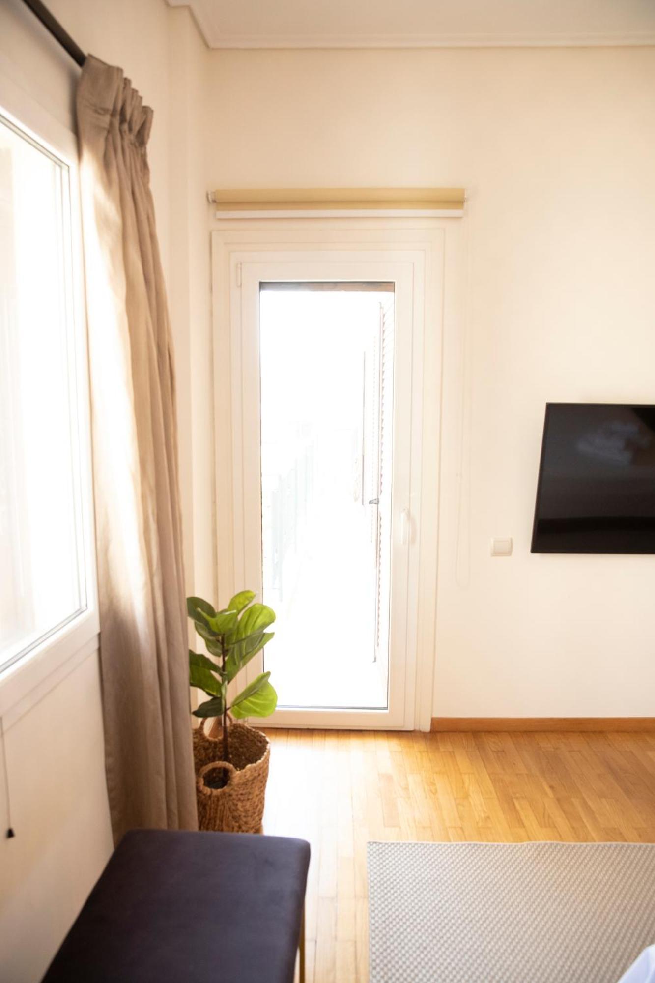 Spacious Glyfada Golf 4Br -Near Beach + Shops 雅典 外观 照片